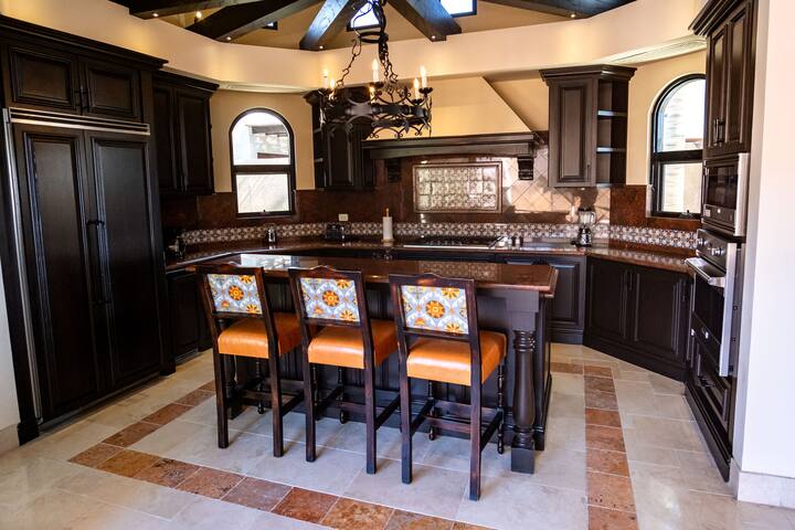 2ea628d7-3e6b-48ec-87c7-829ab8468c3f